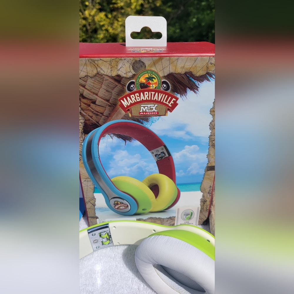 Margaritaville over ear headphones - Picture 5 of 6